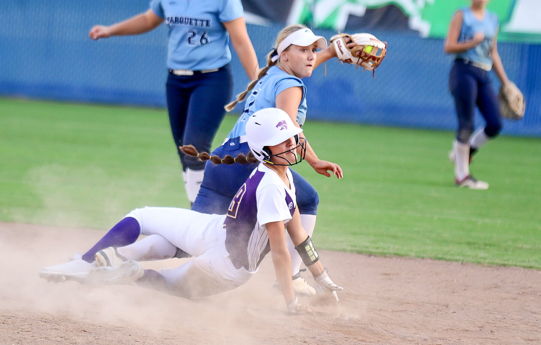 Marquette vs. Eureka softball